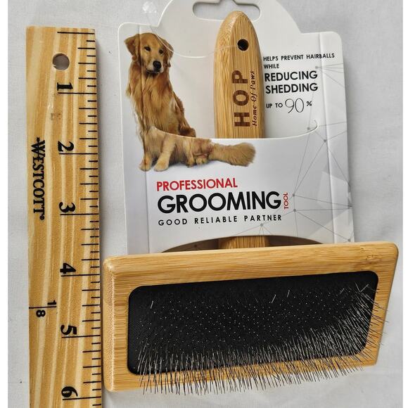 HOME OF PAWS DOG GROOMING BRUSH – REDUCE SHEDDING, MASSAGE, WOOD HANDLE - Picture 3 of 4